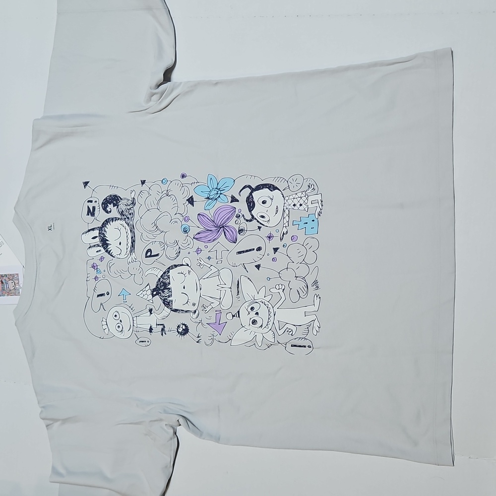 UNIQLO UT light Gray LABUBU Print